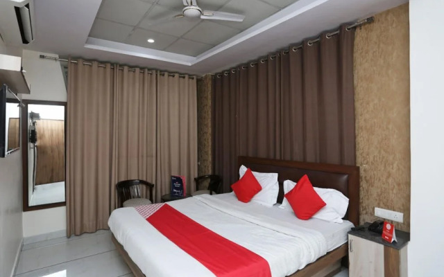 OYO 15382 Hotel Shant Mai