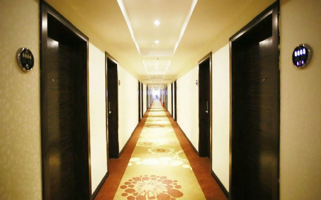 Katie Hotel (Nanning Anji Avenue 33 Middle Metro Station)