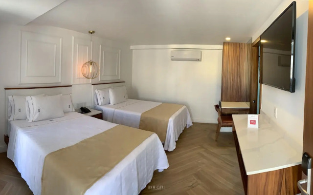 Six Hotel Guadalajara Degollado