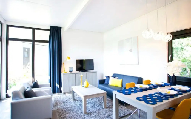 Holiday Park Home With Modern Charm