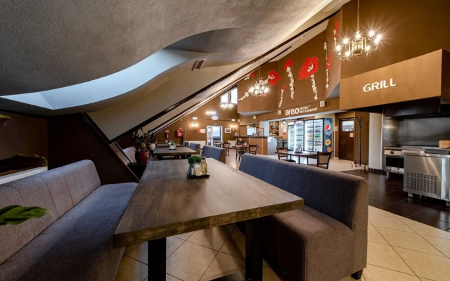 Areo Hotel & Restaurant