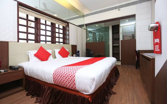 OYO 10690 Florence Hotel