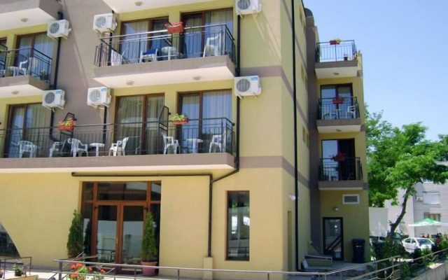 Family Hotel Kandrovi