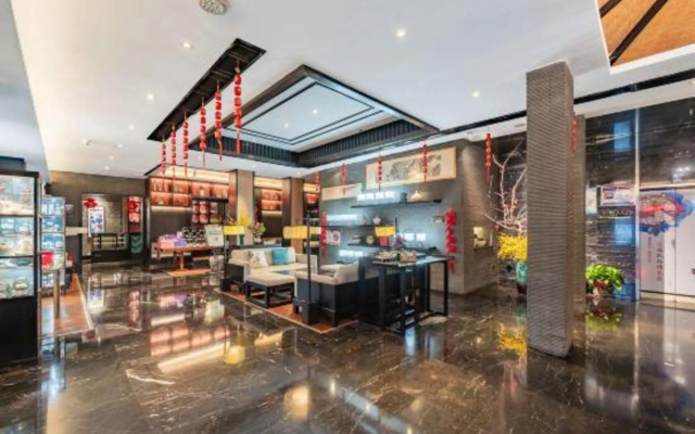 Crystal Pudi Hotel