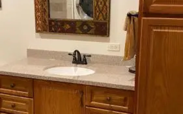 Eagle Peak Guesthouse