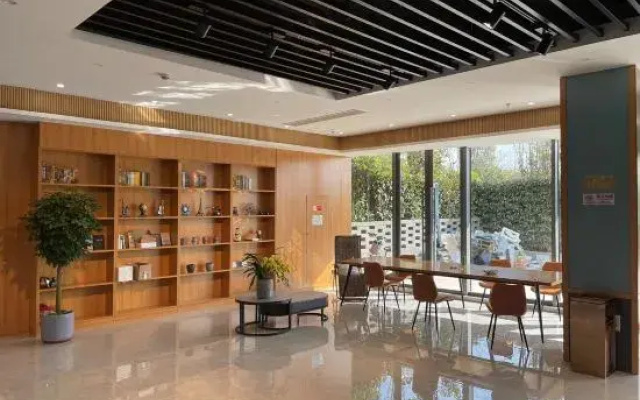 Chenlei Business Travel e Hotel (Shanghai Zhujiajiao Ancient Town)