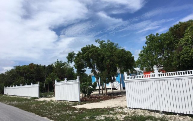 Mangrove Cay Sea View Villas