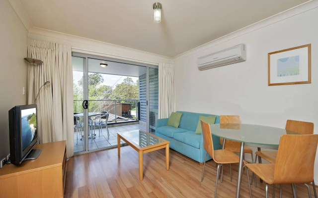 Shoal Bay Beachclub Apartments