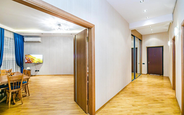 Zarifa Aliyeva str. 28 M63 Daire