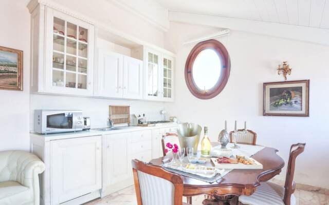 Romantic Rooftop Apartment with Pool&Terrace