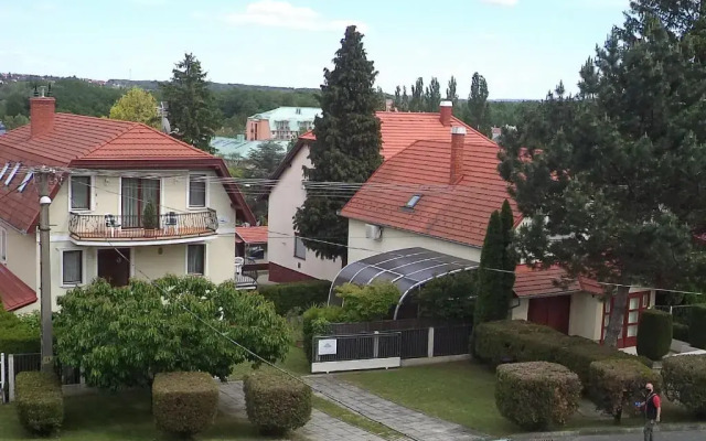 Garda Apartmanház