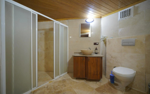View Cave Hotel