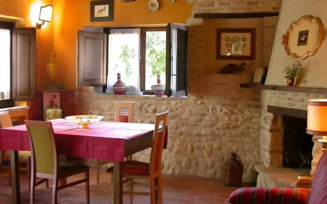 Casale Torre del Sasso