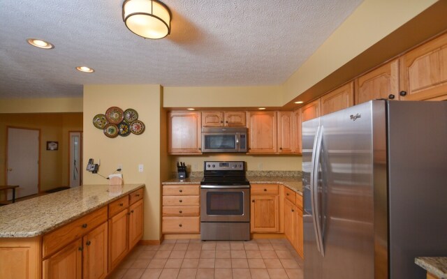 Lured by the Lake 5 Bedroom House