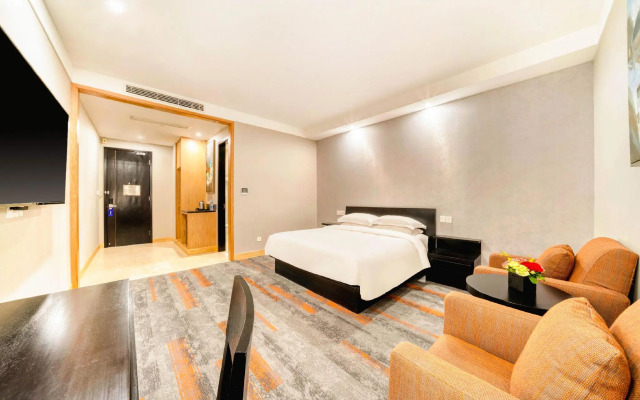 Hundred Centuries Hotel