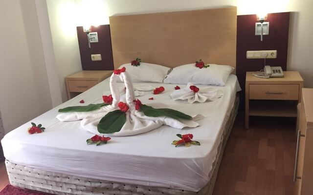 Side Elis Hotel
