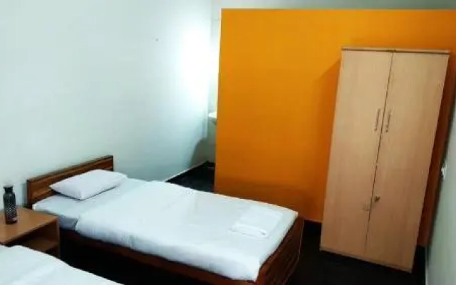 Kurian'S Inn