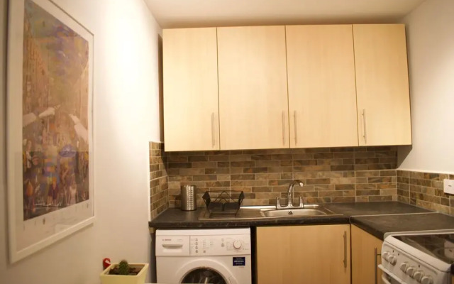 Welcoming 2 Bedroom Flat Near Fountainbridge