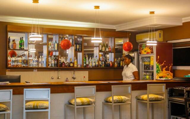 Midindi Hotel & Conference Center