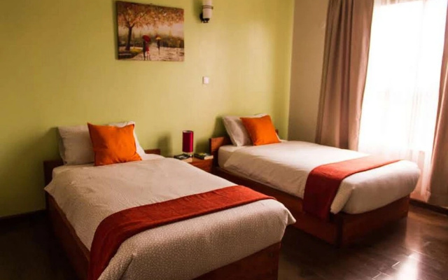 Huku Qwetu C5 City Breeze Apartment