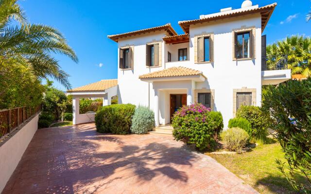 Villa Anna in Latchi