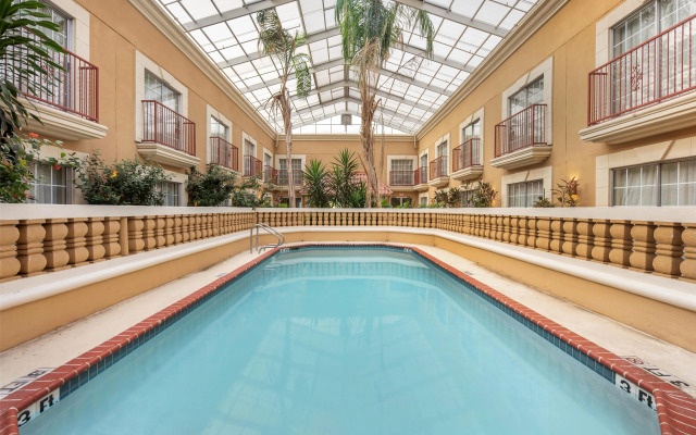 Best Western Plus Atrium Inn