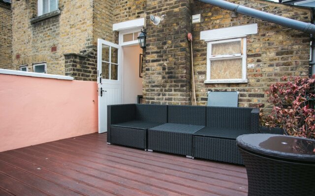 2 Bedroom Flat in Brixton Sleeps 4