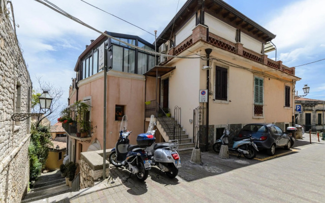 Sweet Taormina Apartment