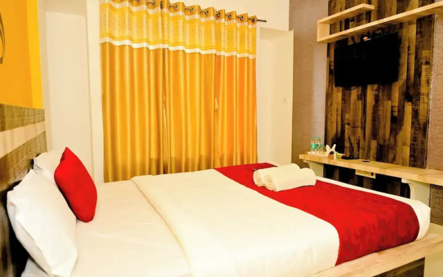 M K Arcade Hotel