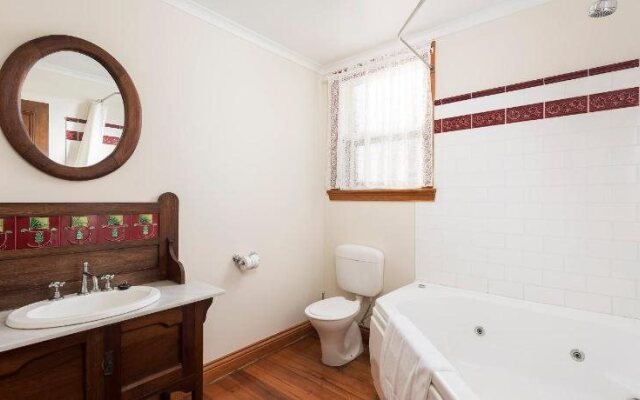 Killynaught Spa Cottages