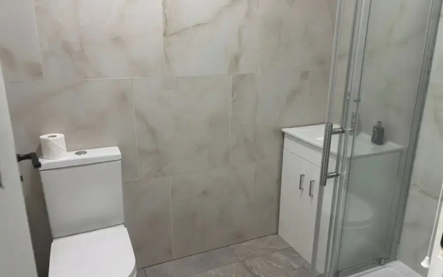 Luton City Apartment With Modern Comfort