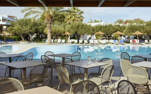 Alex Beach Hotel - Bungalows Hotel