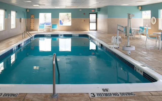 Holiday Inn Express Hotel & Suites Chester by IHG