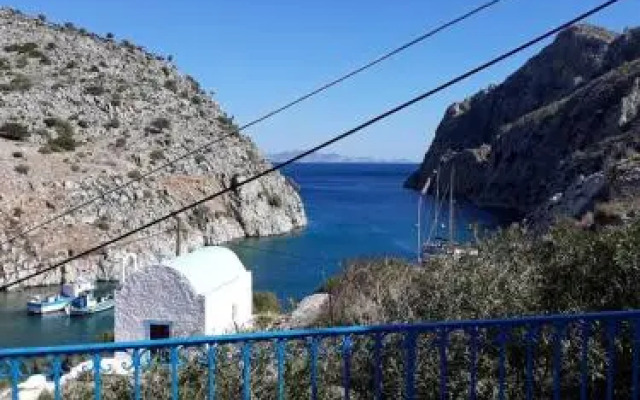 Pension Manolis