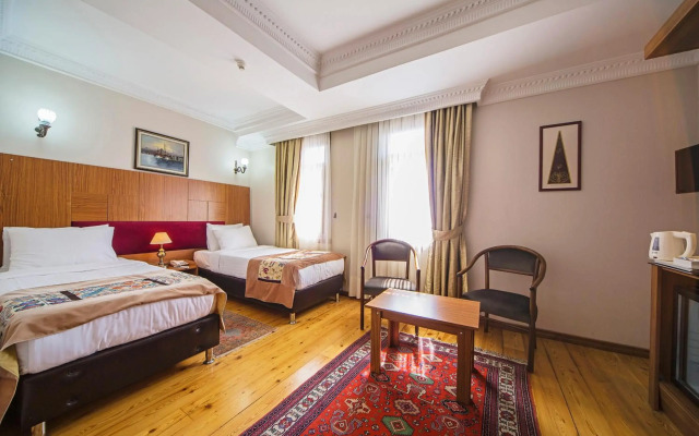 Hippodrome Hotel