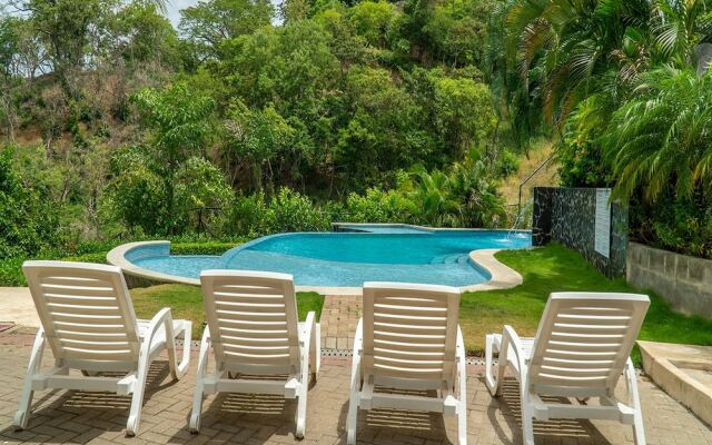 Ocean View Luxury Condo at Flamingo Towers