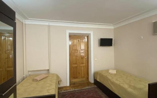 Apartment Registan
