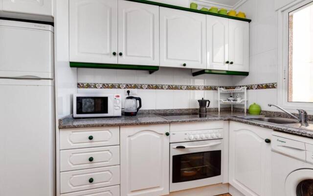 Apartment Ramon Gallud 204