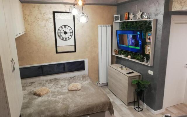 Tomis Suite