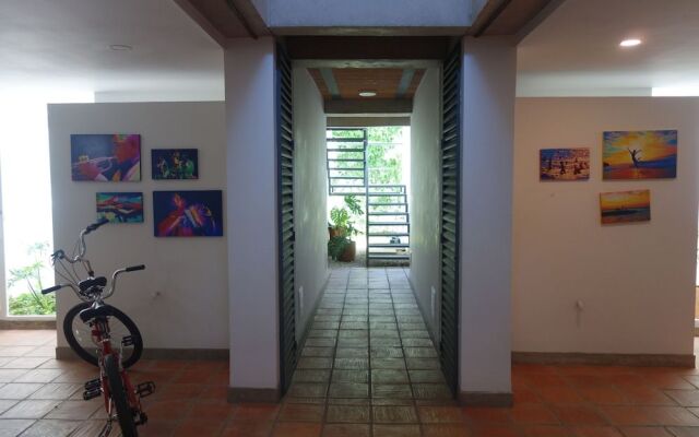 Casa Bugambilia
