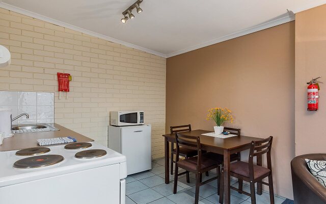 Smugglers Rest Apartments