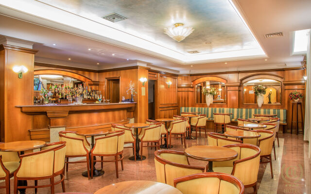 Capital Inn