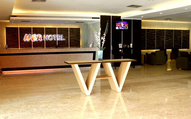 Her Hotel and Trade Center Balikpapan