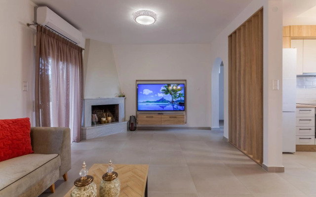 Gouves Family Apartment with Jacuzzi