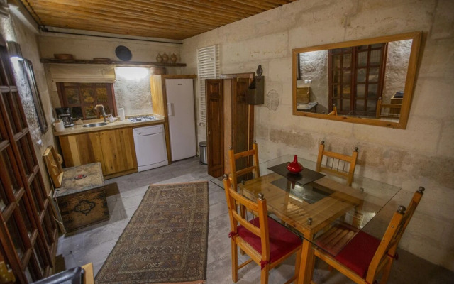 Asmali Cave House