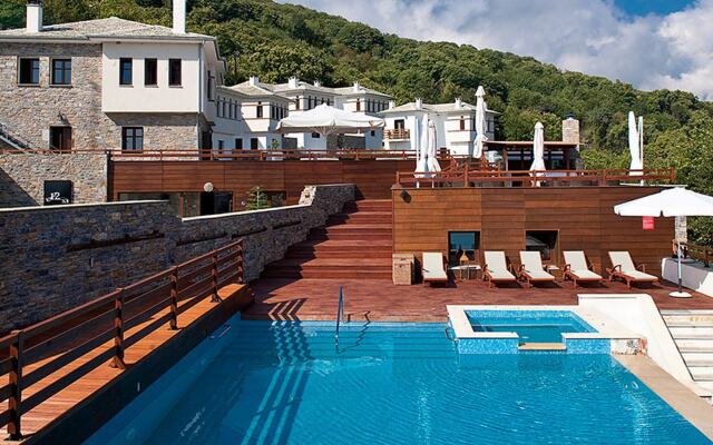12 Months Luxury Resort