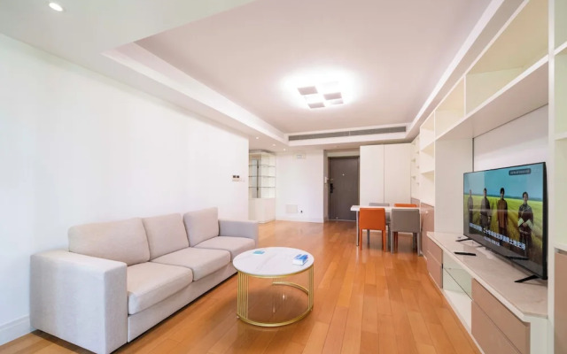 Tyms Stylish 1BR 1BA Apt Xujiahui Center