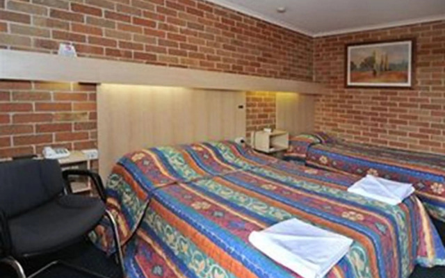 Windsor Riverview Inn