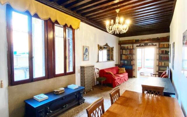 CA’ SAMUELE Authentic Venetian Apartment