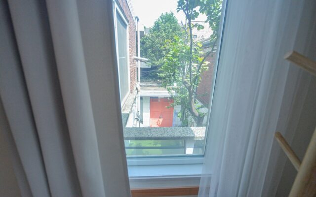 Season Helloworld House - Hostel